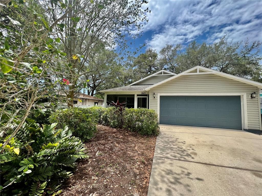 1864 N WASHINGTON AVENUE CLEARWATER, FL 33755