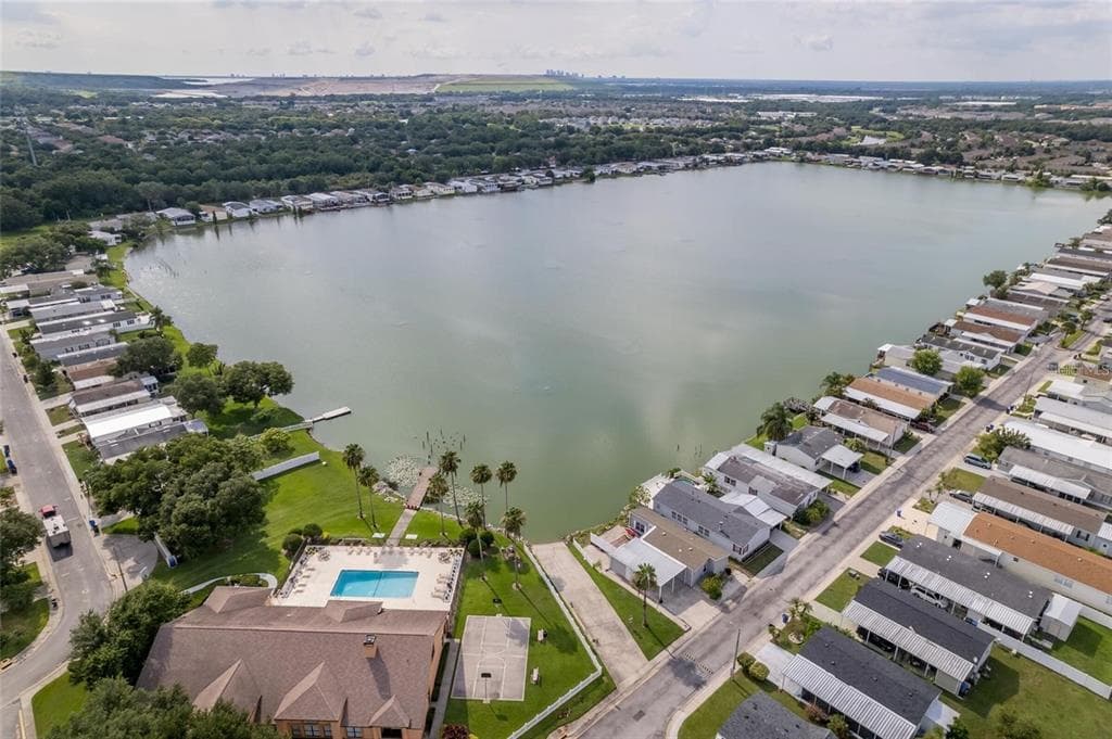 8427 FANTASIA PARK WAY RIVERVIEW, FL 33578