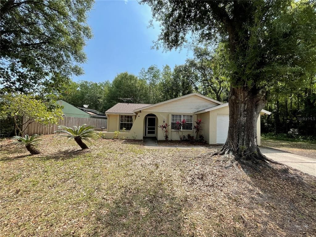 16131 MANORWOOD CIRCLE TAMPA, FL 33624