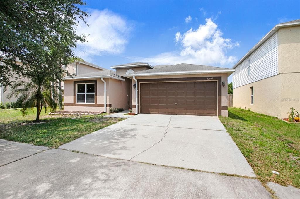 12935 BRIDLEFORD DRIVE GIBSONTON, FL 33534