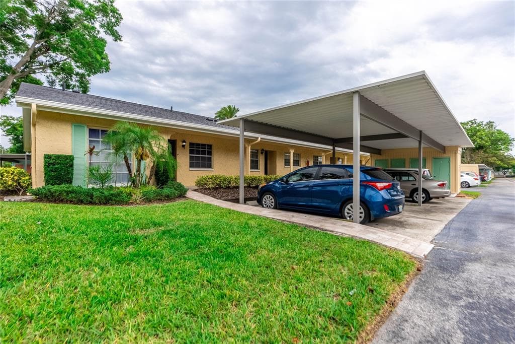 2465 NORTHSIDE DRIVE UNIT 202 CLEARWATER, FL 33761