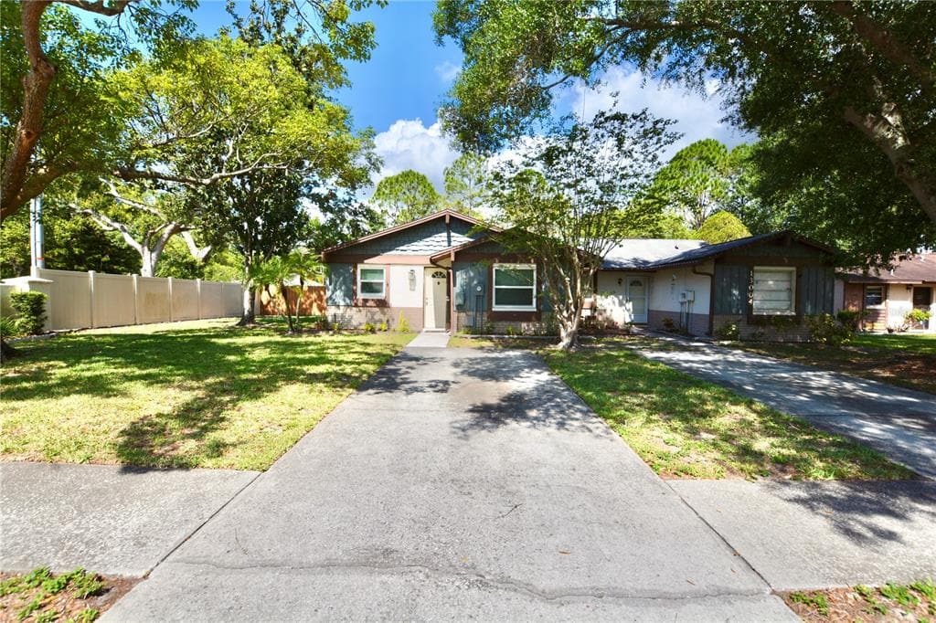 13002 LEVERINGTON STREET TAMPA, FL 33624
