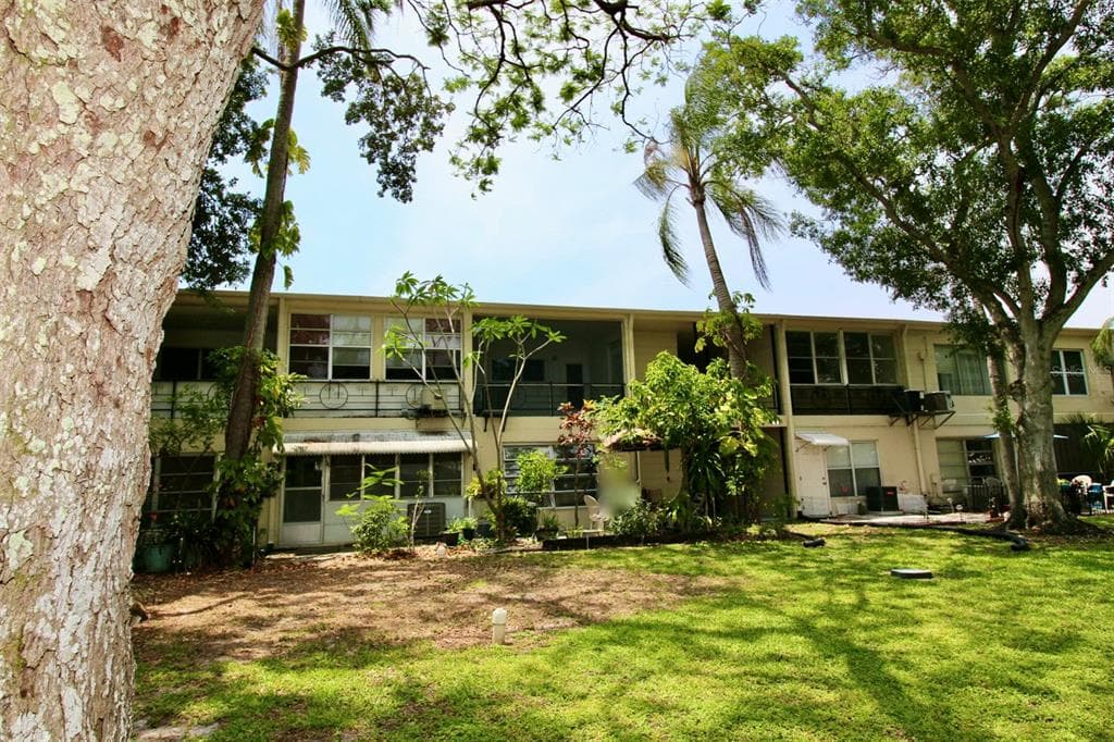 4051 58TH STREET N UNIT 247 KENNETH CITY, FL 33709