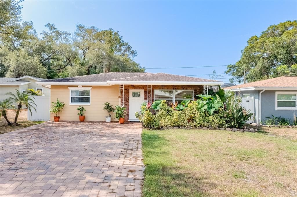 5234 11TH AVENUE N ST PETERSBURG, FL 33710