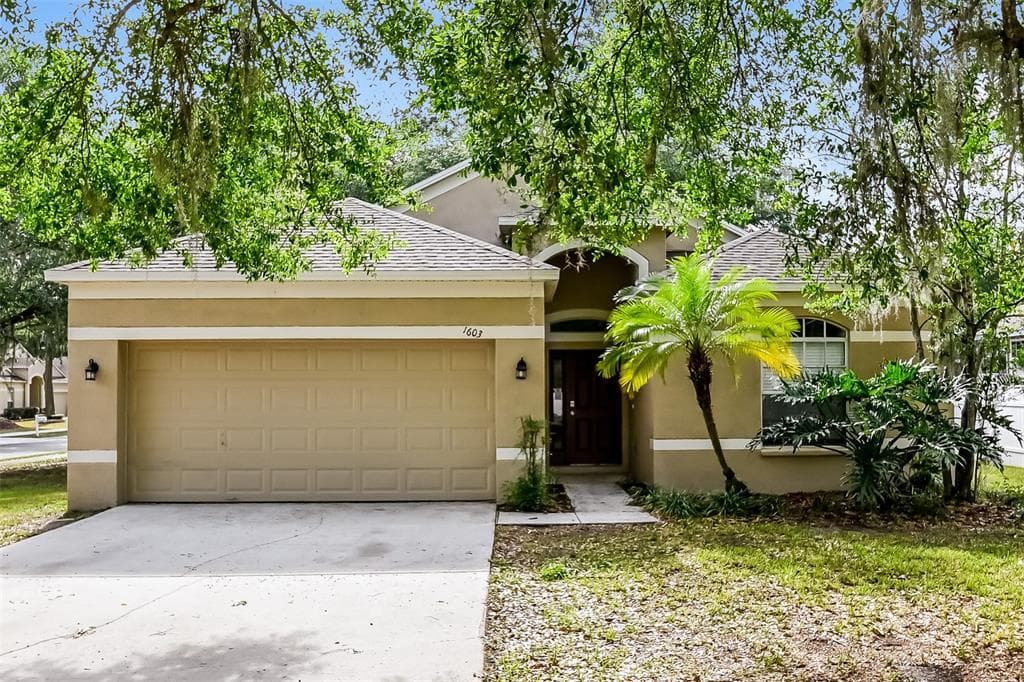 1603 N GORDON STREET PLANT CITY, FL 33563