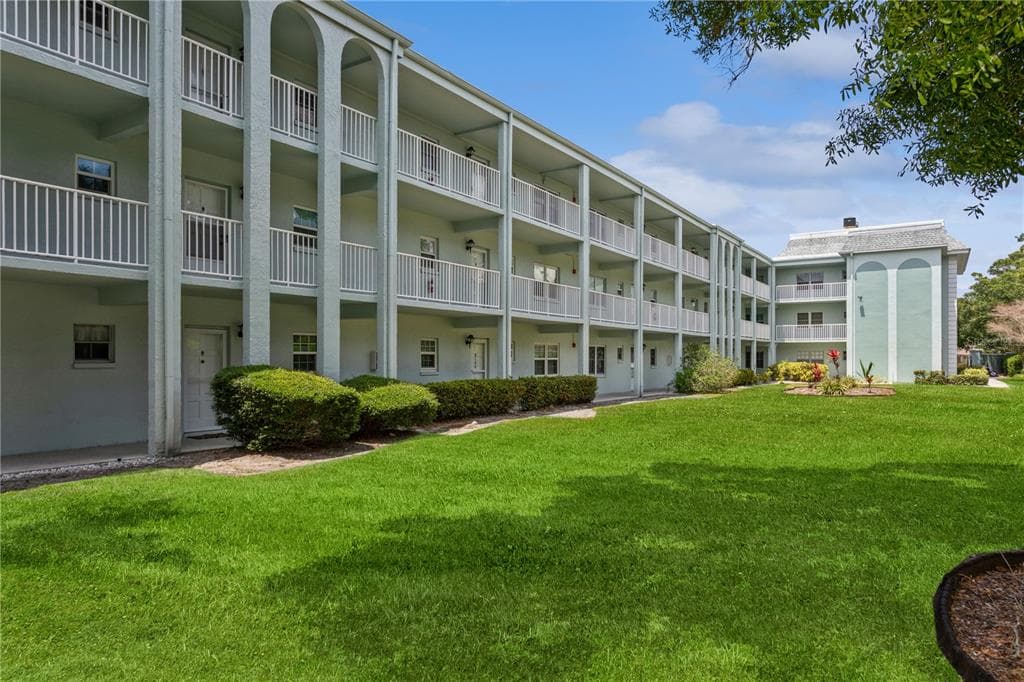 701 POINSETTIA ROAD UNIT 344 BELLEAIR, FL 33756