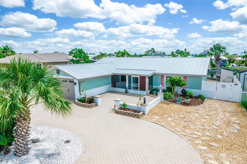 926 SPINDLE PALM WAY APOLLO BEACH, FL 33572
