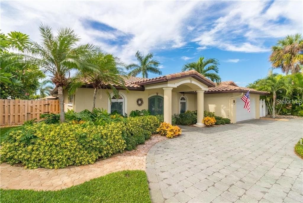24 ISLAND DRIVE TREASURE ISLAND, FL 33706