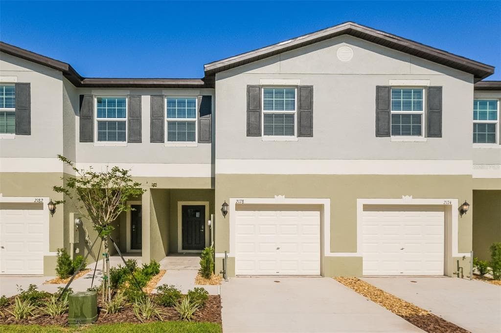 2178 AZURE VIEW WAY LUTZ, FL 33558