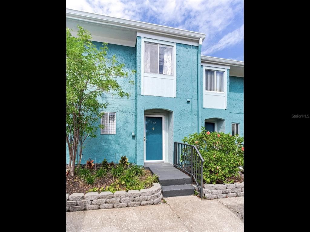 173 114TH AVENUE N UNIT 173 ST PETERSBURG, FL 33716