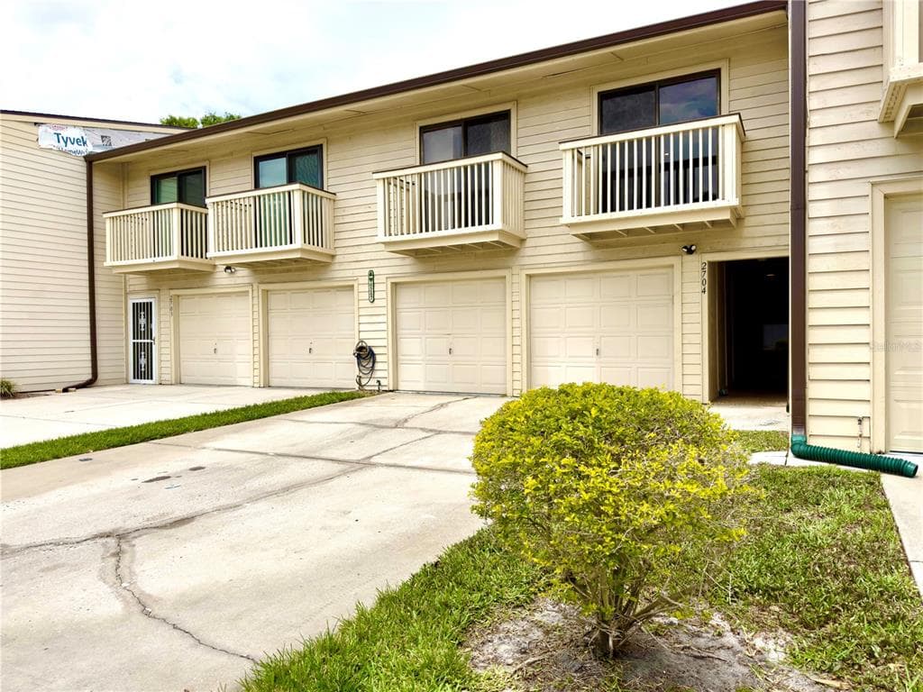 6287 92ND PLACE N UNIT 2704 PINELLAS PARK, FL 33782