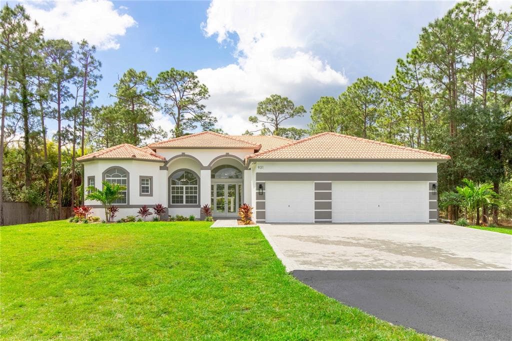 931 8TH STREET NE NAPLES, FL 34120
