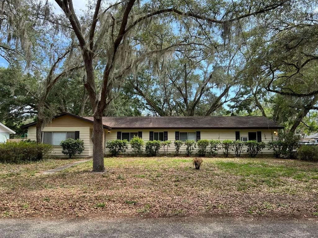 2507 E 149TH AVENUE LUTZ, FL 33559