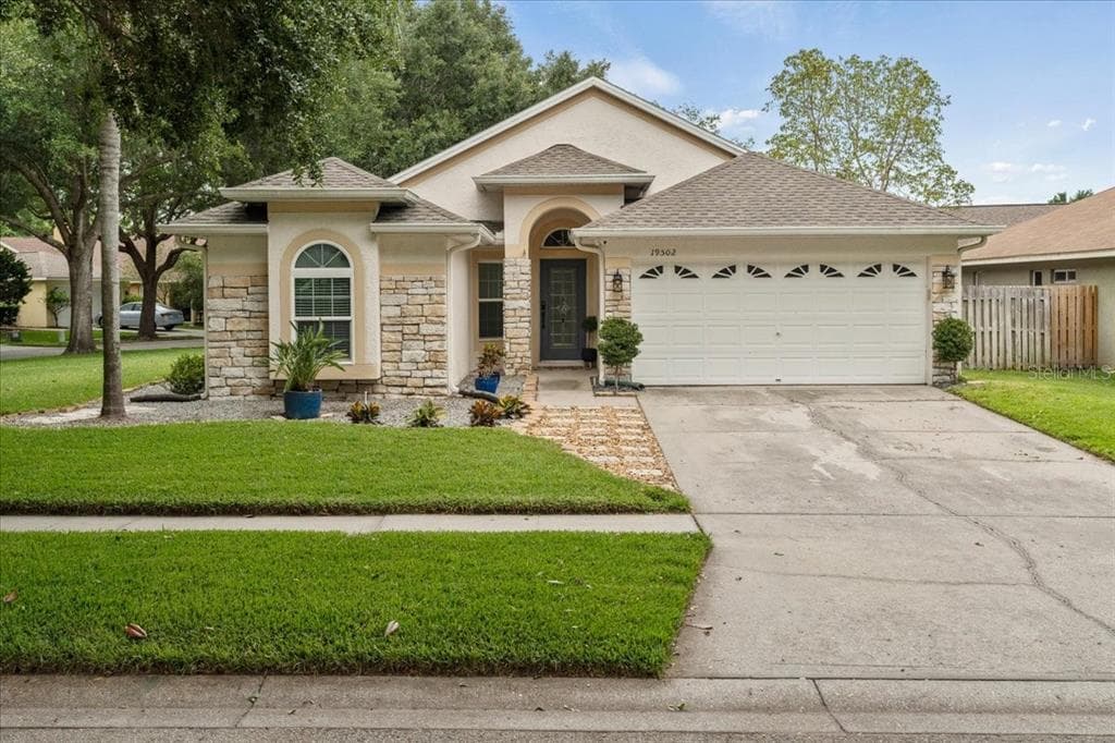 19502 MORDEN BLUSH DRIVE LUTZ, FL 33558