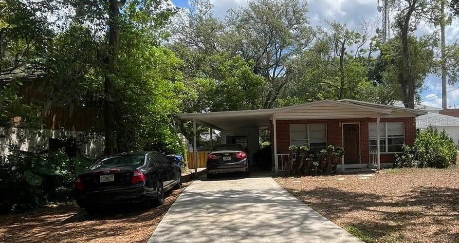 11707 NORTH DRIVE TAMPA, FL 33617