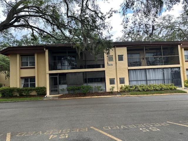 14107 MOSSY GLEN LANE UNIT 101 TAMPA, FL 33613