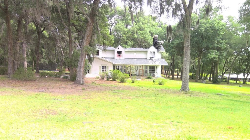 39139 VICKIE LANE DADE CITY, FL 33525