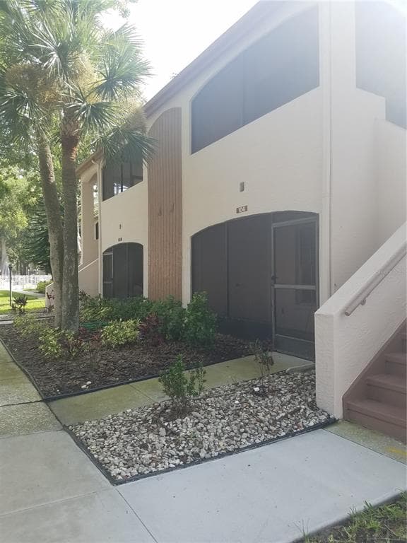 2985 BONAVENTURE CIRCLE UNIT 104 PALM HARBOR, FL 34684