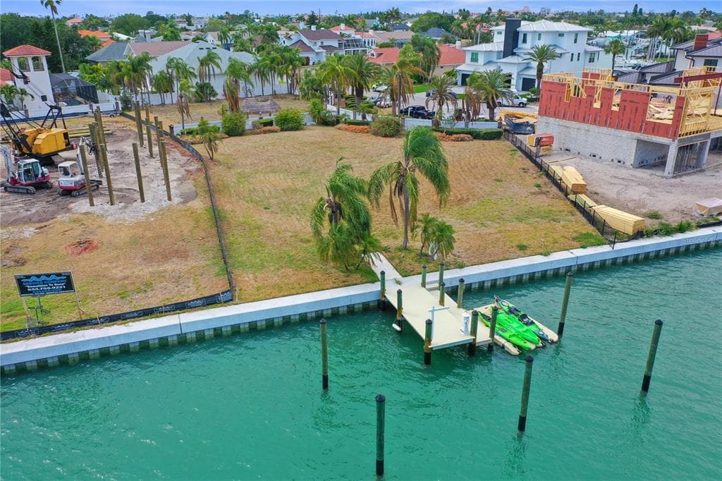 492 LAGUNA DRIVE TIERRA VERDE, FL 33715