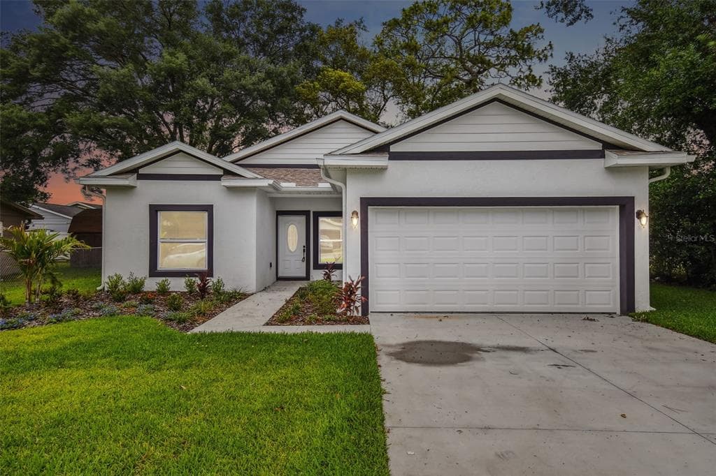 5939 12TH STREET ZEPHYRHILLS, FL 33542