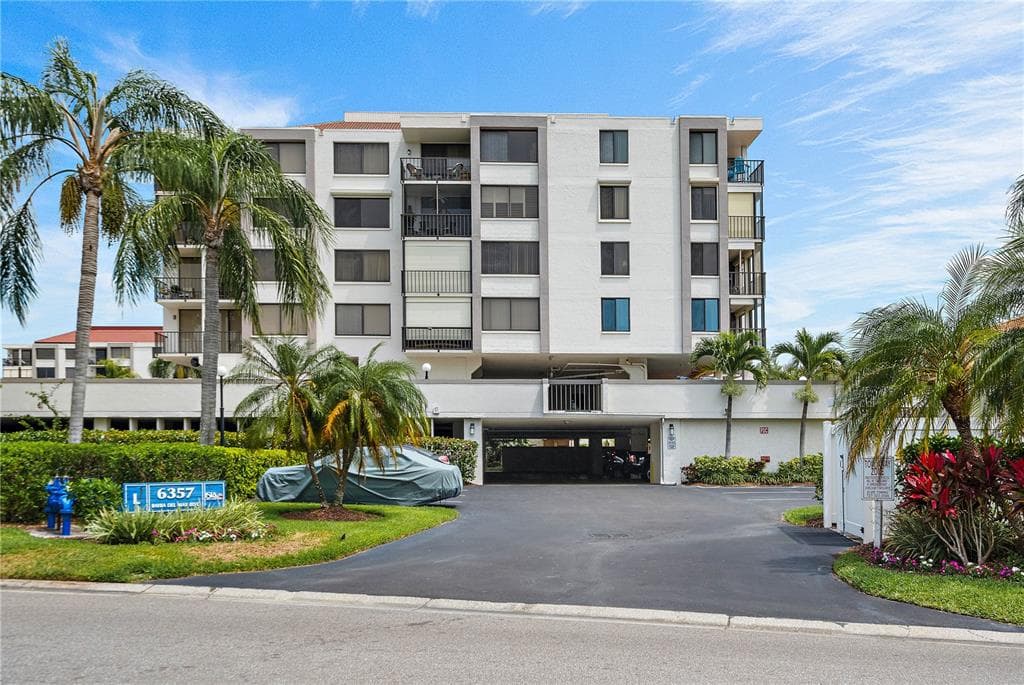 6357 BAHIA DEL MAR BOULEVARD UNIT 307 ST PETERSBURG, FL 33715