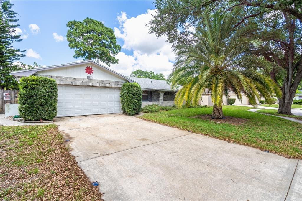 2346 COLONIAL COURT DUNEDIN, FL 34698