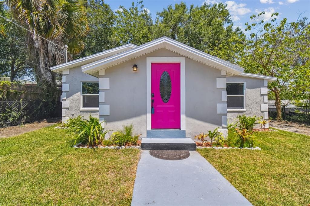 1606 E 97TH AVENUE TAMPA, FL 33612