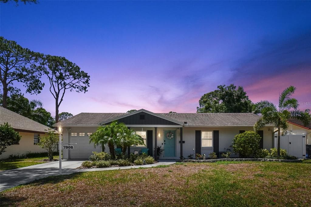 7908 W HIAWATHA STREET TAMPA, FL 33615
