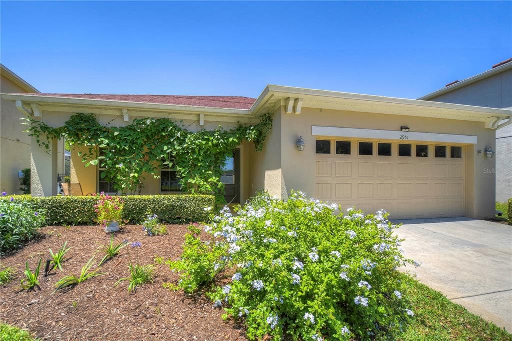 2951 WINGLEWOOD CIRCLE LUTZ, FL 33558