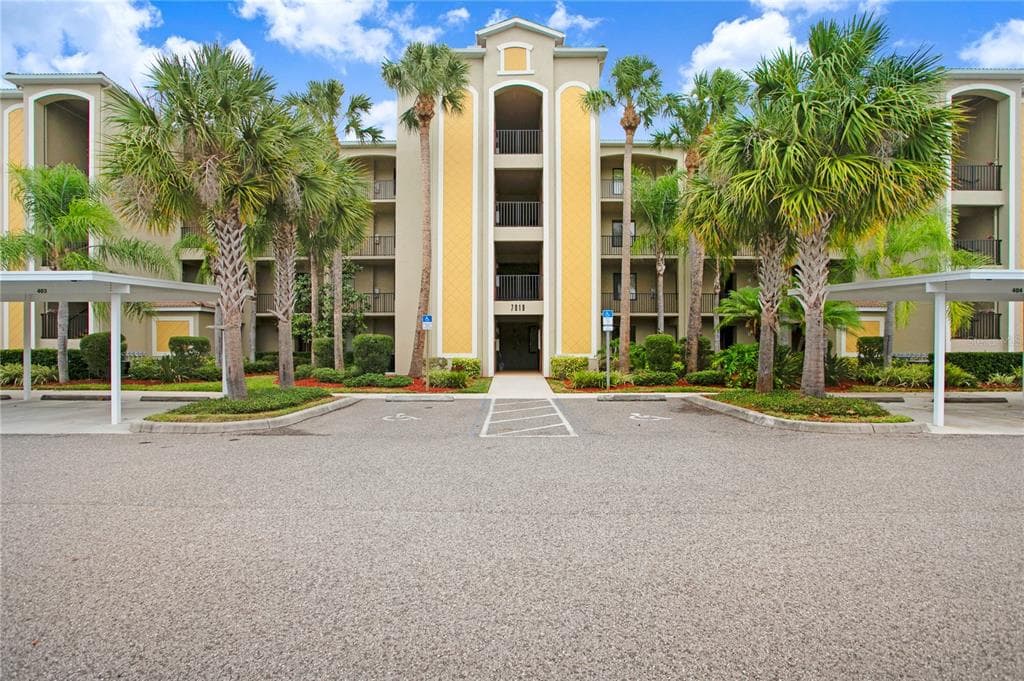 7019 RIVER HAMMOCK DRIVE UNIT 104 BRADENTON, FL 34212