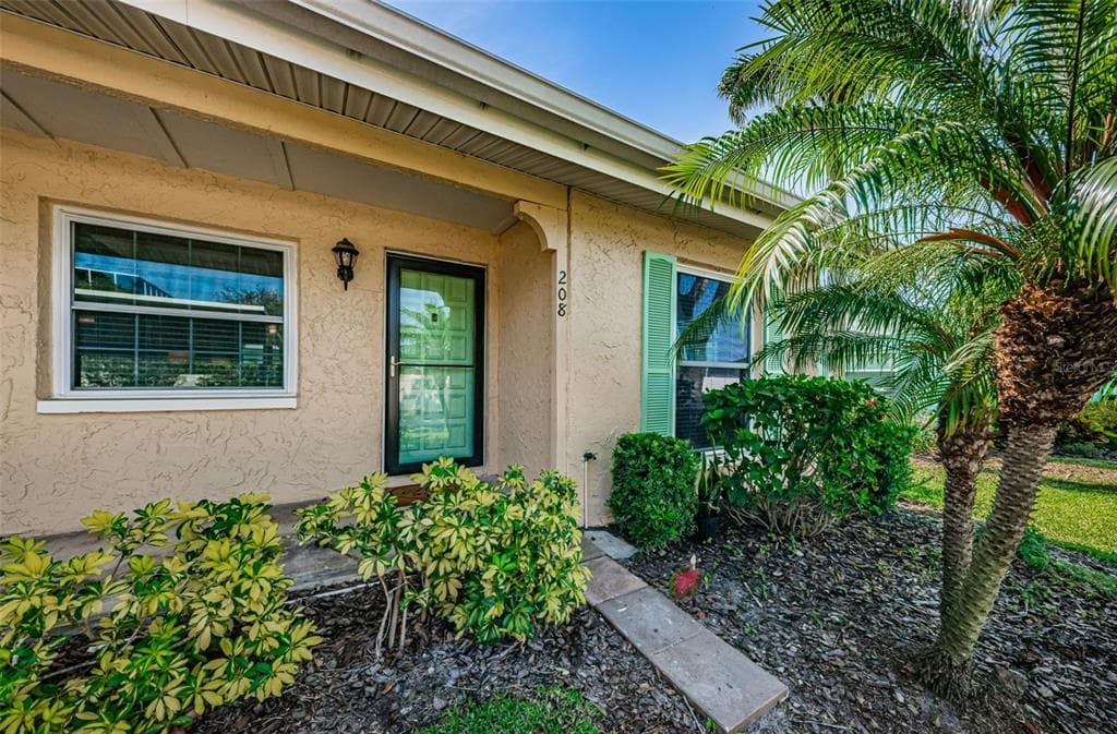 2465 NORTHSIDE DRIVE UNIT 208 CLEARWATER, FL 33761
