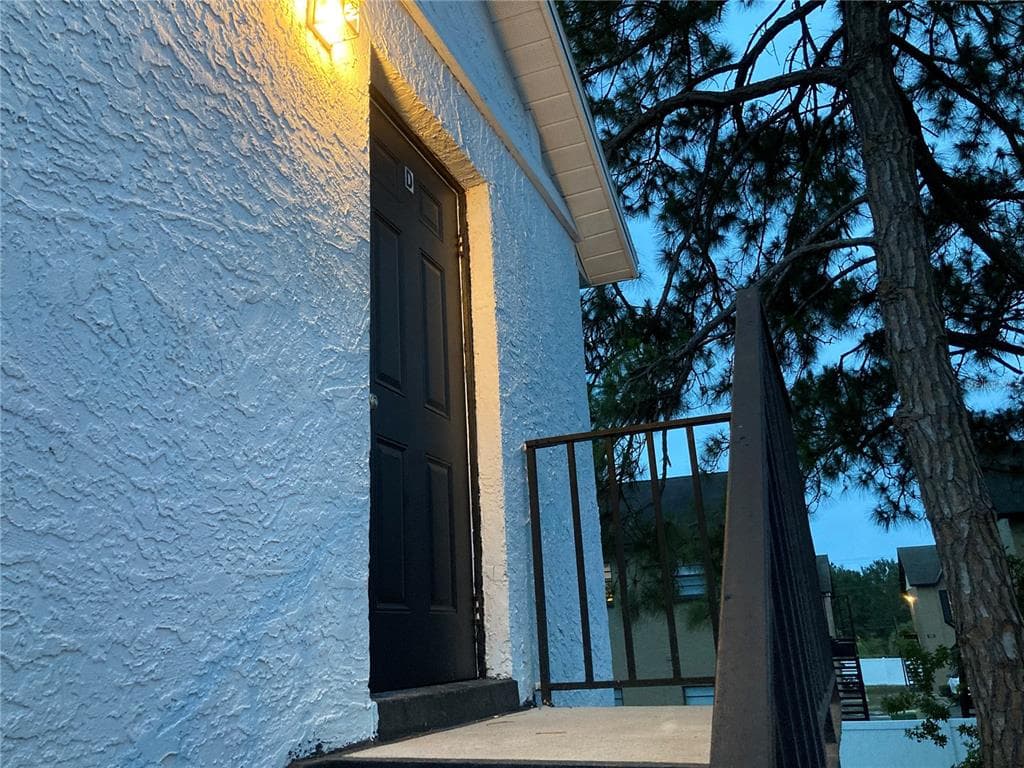 5101 S CLARICE COURT UNIT 1D TAMPA, FL 33611