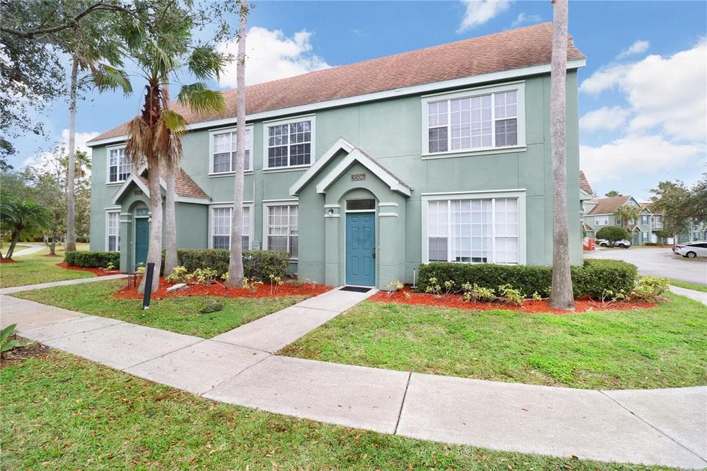 9506 LAKE CHASE ISLAND WAY UNIT 9506 TAMPA, FL 33626