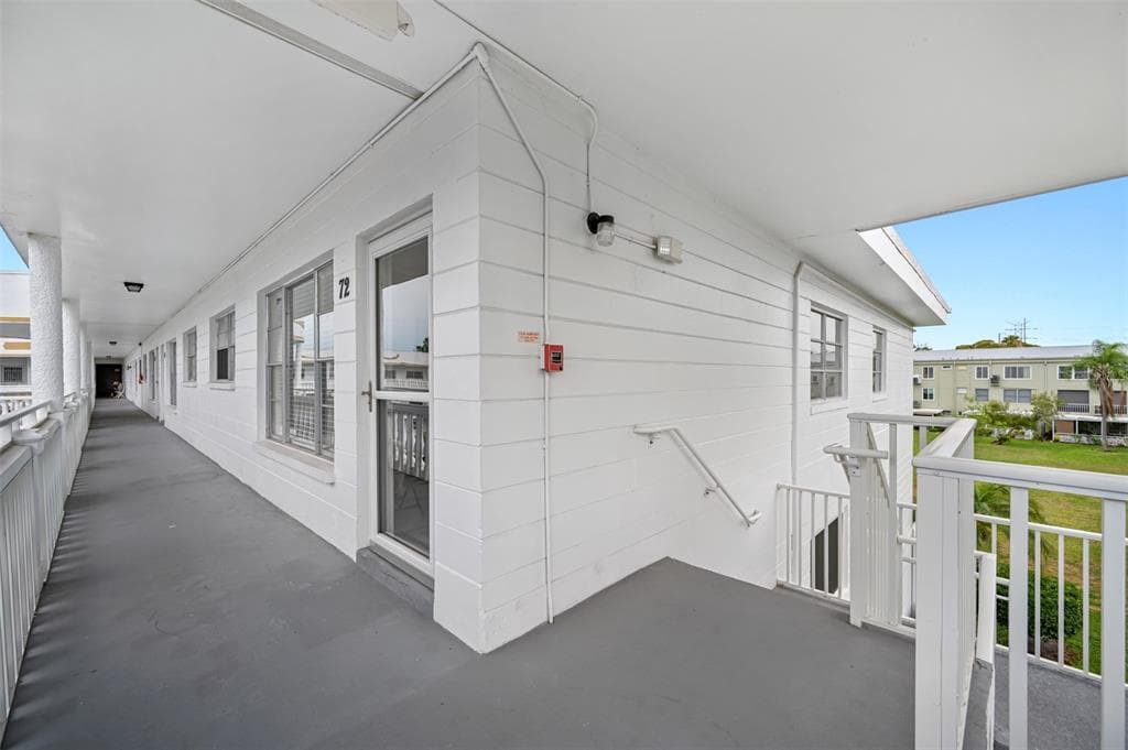 2428 COLUMBIA DRIVE UNIT 72 CLEARWATER, FL 33763