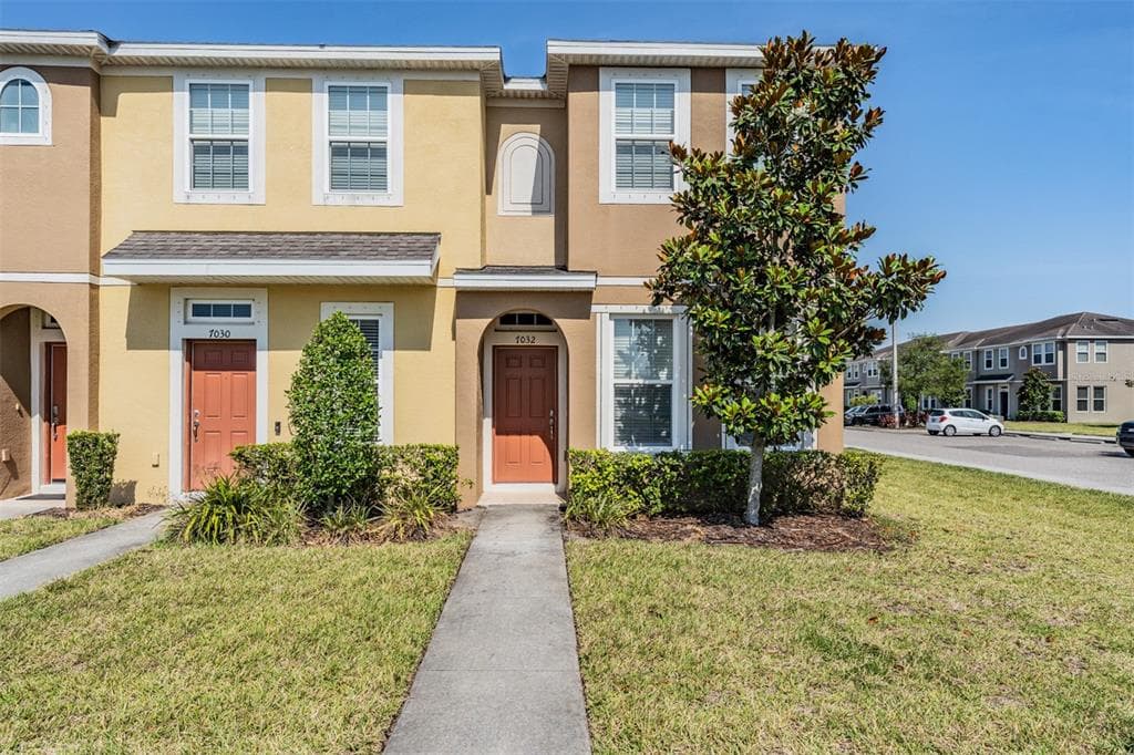 7032 WHITE TREETOP PLACE RIVERVIEW, FL 33578
