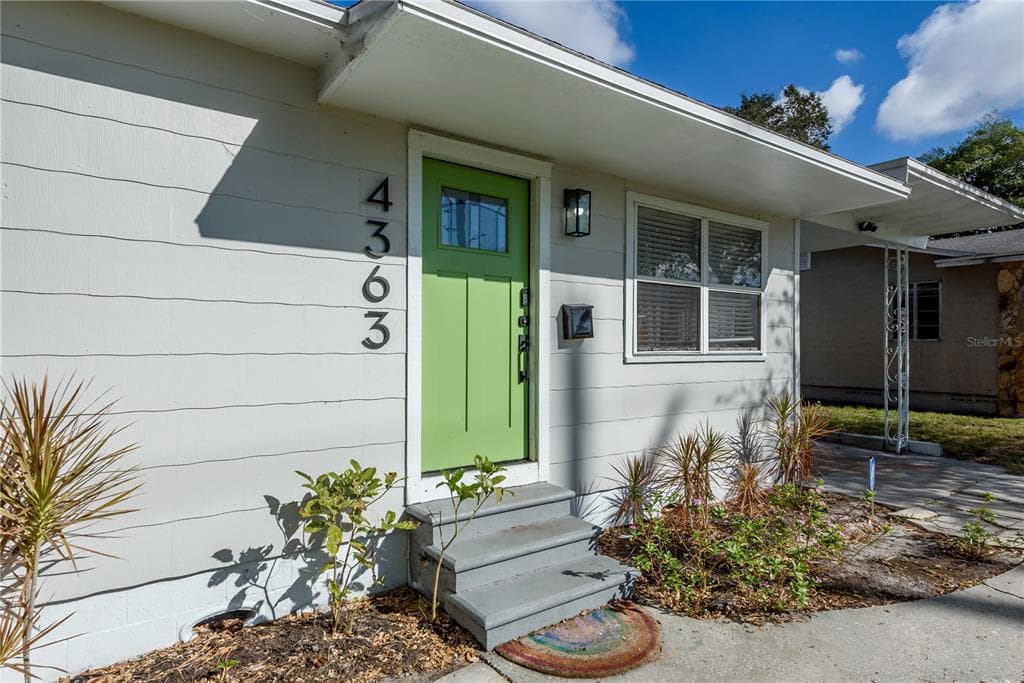 4363 11TH AVENUE S ST PETERSBURG, FL 33711
