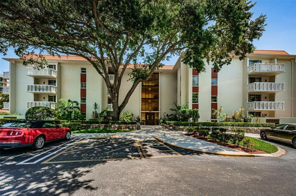 2650 PEARCE DRIVE UNIT 101 CLEARWATER, FL 33764