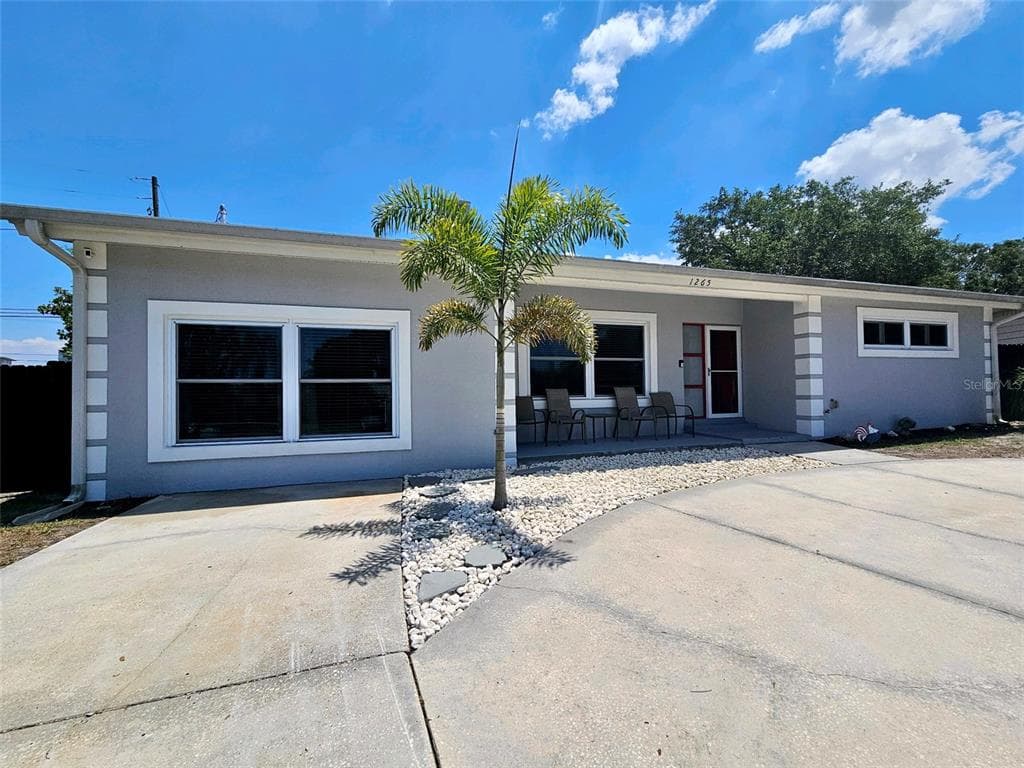 1265 OAKVIEW AVENUE CLEARWATER, FL 33756