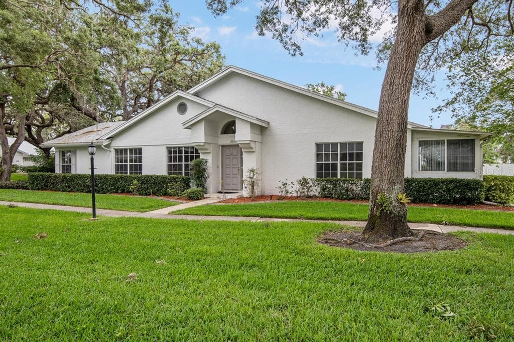 2910 FEATHERSTONE DRIVE HOLIDAY, FL 34691