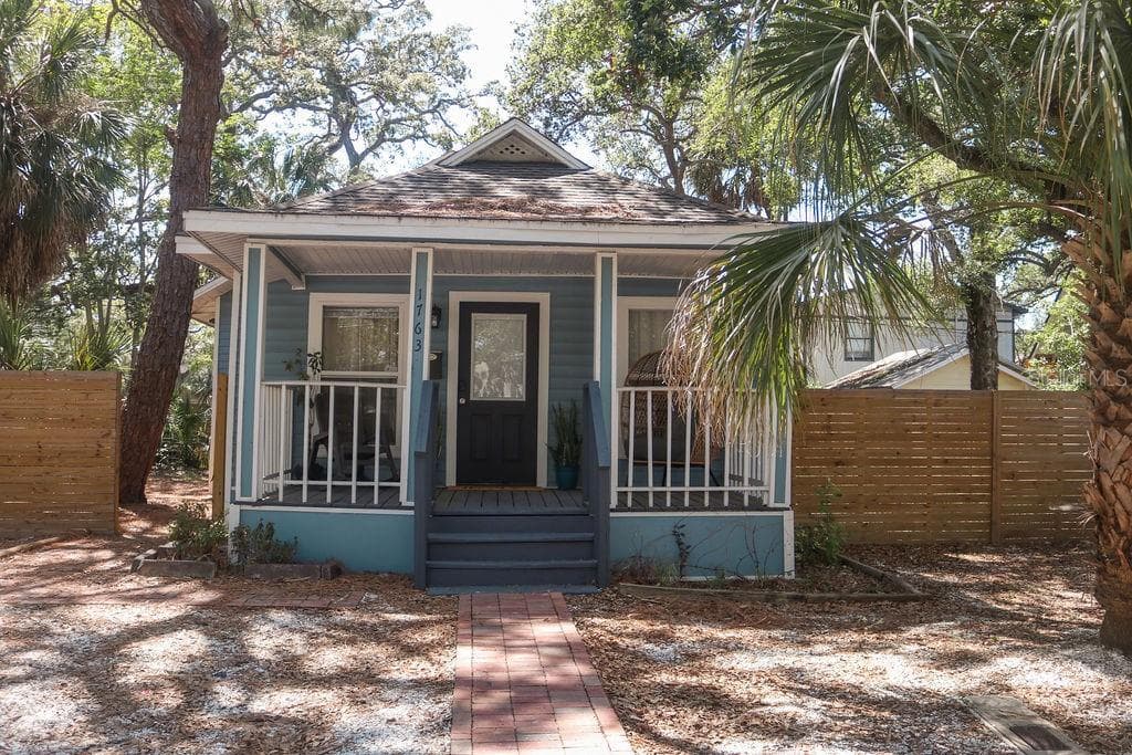 1763 PRESTON STREET S ST PETERSBURG, FL 33712