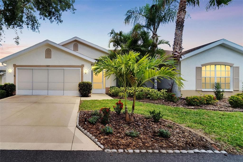 977 VILLEROY GREENS DRIVE SUN CITY CENTER, FL 33573