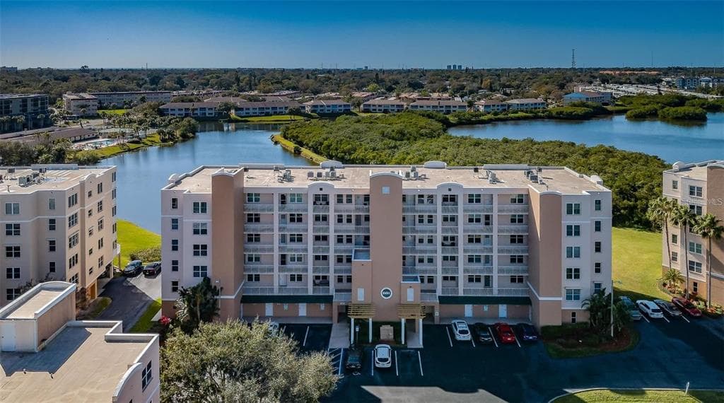 6450 SHORELINE DRIVE UNIT 9504 ST PETERSBURG, FL 33708