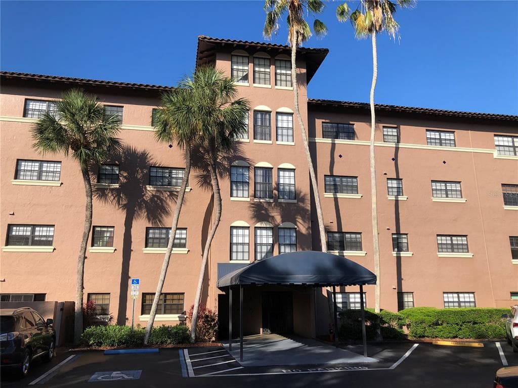 6100 GULFPORT BOULEVARD S UNIT 110 GULFPORT, FL 33707