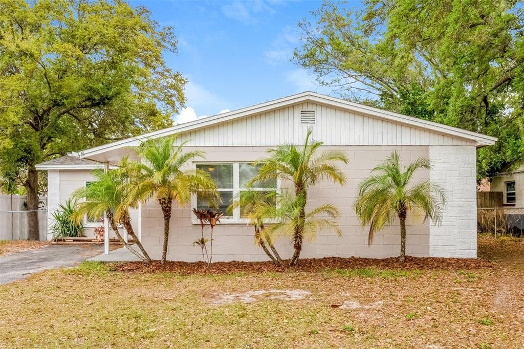 9043 109TH AVENUE SEMINOLE, FL 33777