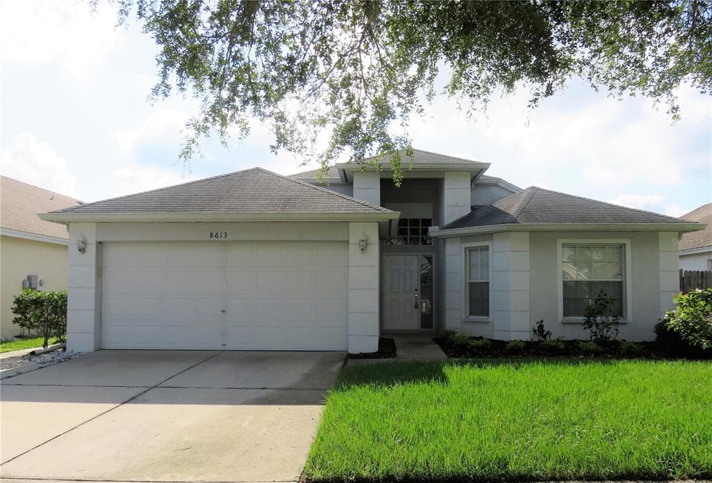 8613 FAWN CREEK DRIVE TAMPA, FL 33626