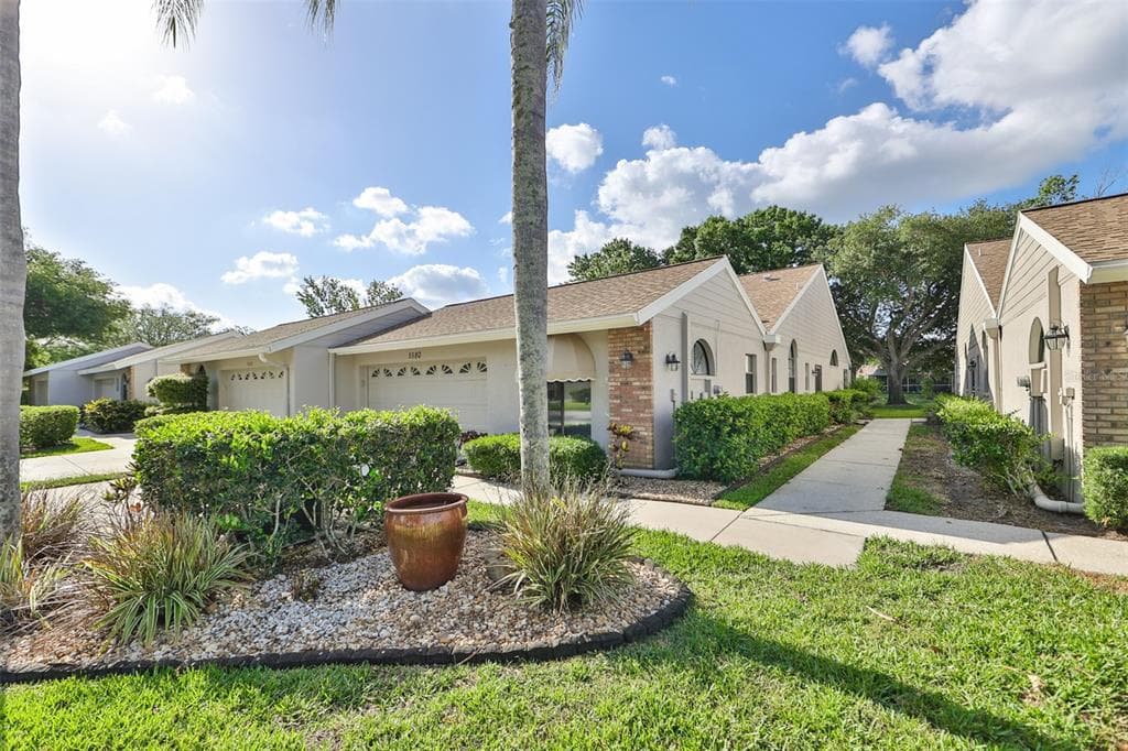 5580 SALEM SQUARE DRIVE S PALM HARBOR, FL 34685