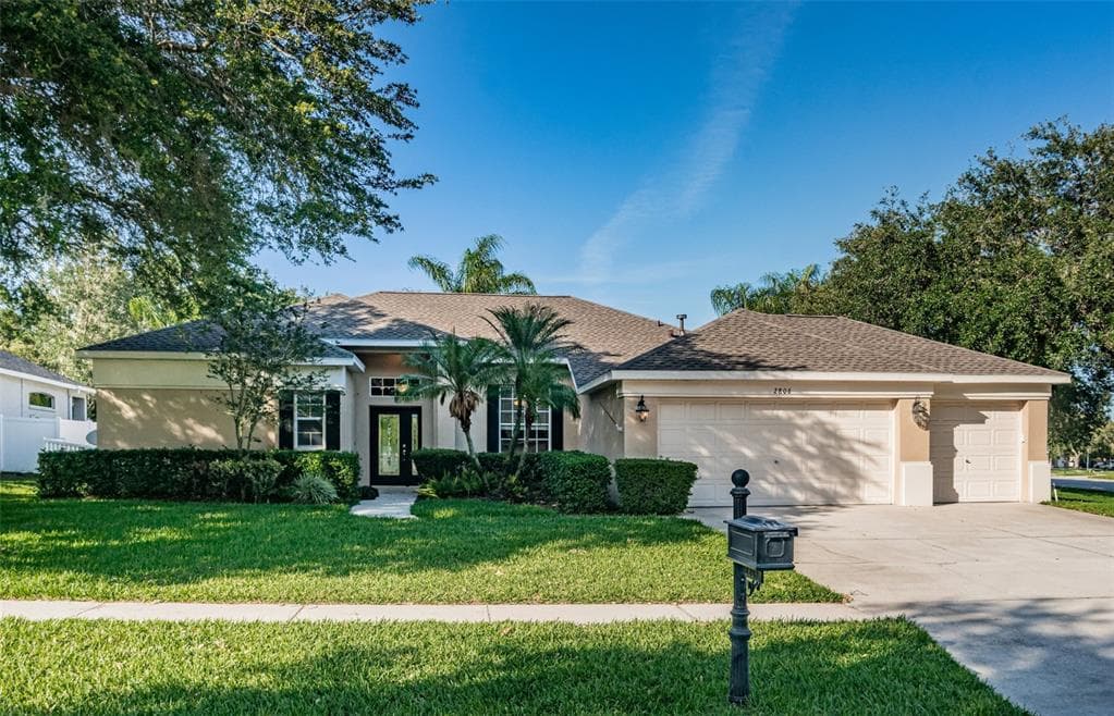 2806 CLOVER DEW COURT