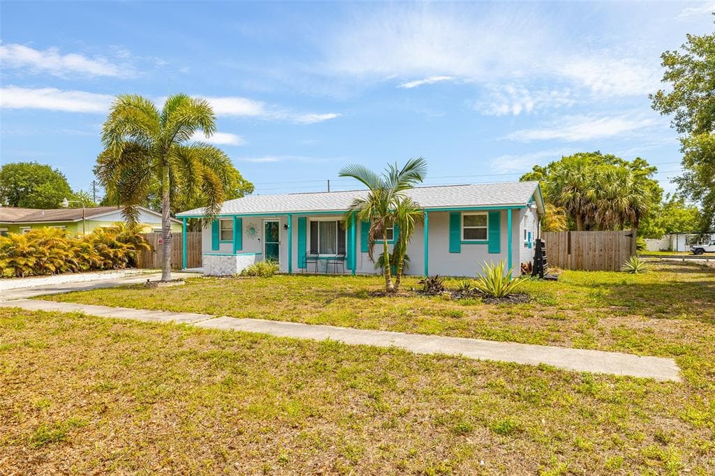 8588 95TH AVENUE SEMINOLE, FL 33777
