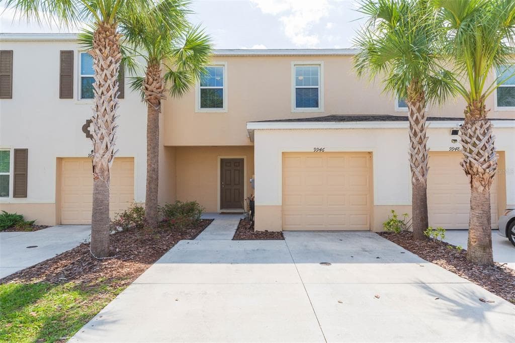 9946 HOUND CHASE DRIVE