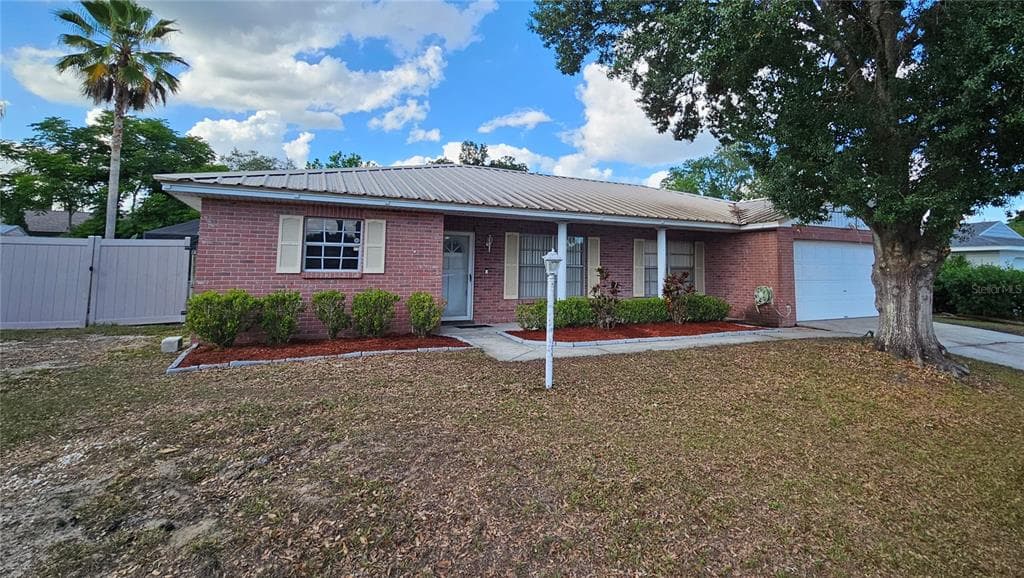 3836 PARKSIDE DRIVE